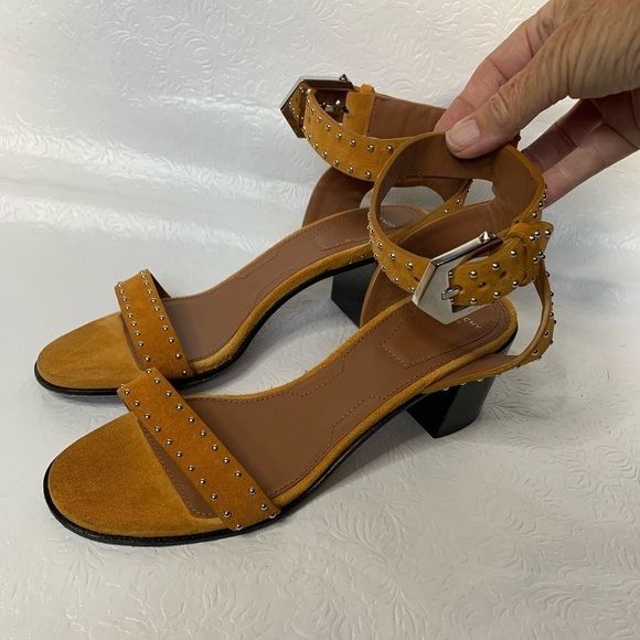 Givenchy Elegant‎ 60 Studded Suede Sandals in Sienna display picture 1